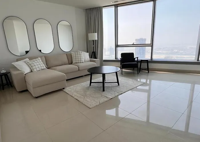C-Suite Views At Al Reem And Al Maryah Island