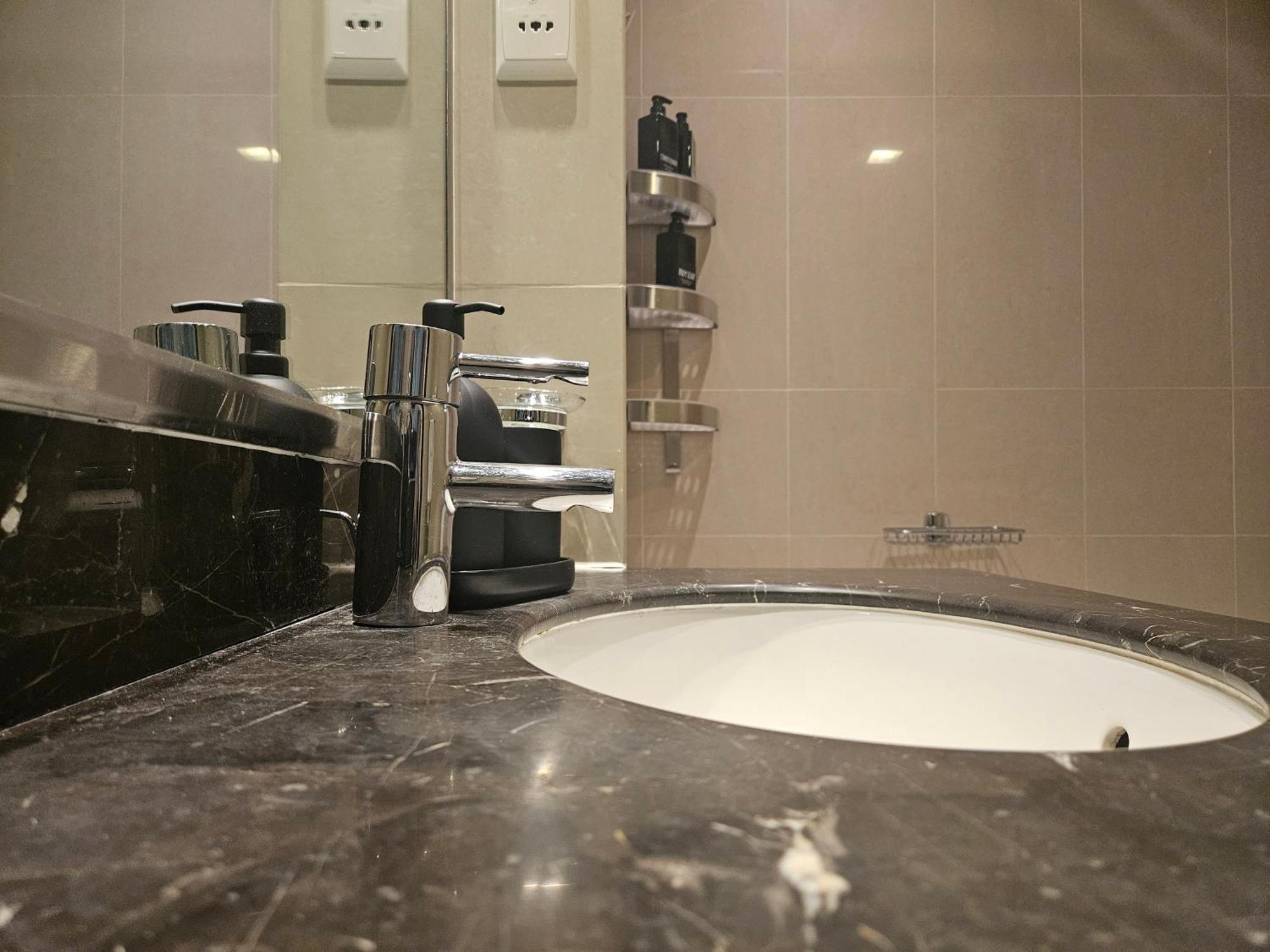 C-suite Views At Al Reem And Al Maryah Island Apartment